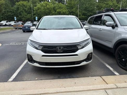 Used 2026 Honda Odyssey EX-L image 2
