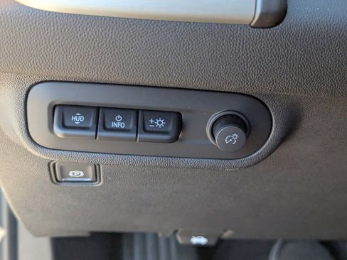 Used 2024 GMC Terrain Denali w/ Black Diamond Edition image 33