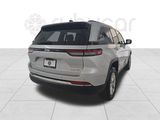 Used 2023 Jeep Grand Cherokee Limited image 4