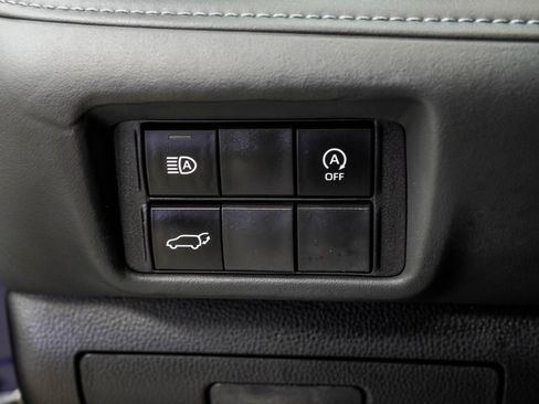 Used 2023 Toyota Highlander XSE FWD image 41