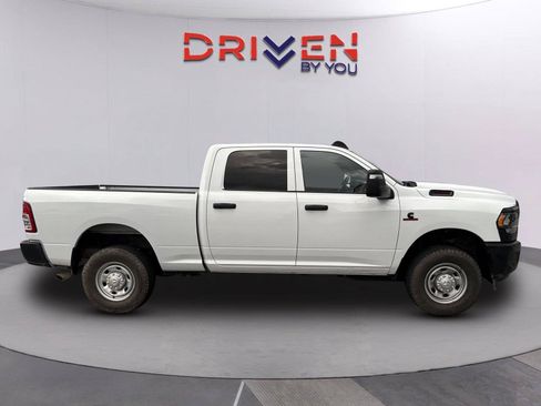 Used 2023 RAM 2500 Tradesman AWD/4WD image 3