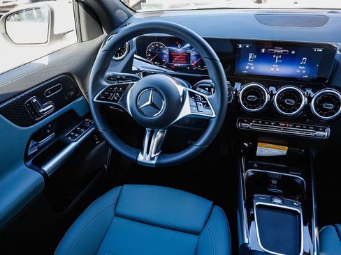 New 2026 Mercedes-Benz GLA 250 4MATIC image 14