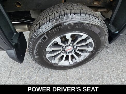 Used 2022 GMC Sierra 1500 AT4 w/ AT4 Premium Package AWD/4WD image 10
