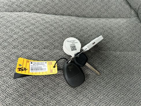 New 2025 GMC Savana 2500 Extended w/ Driver Convenience Package image 33