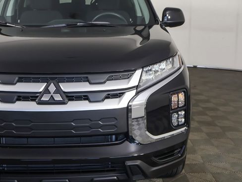 New 2025 Mitsubishi Outlander Sport ES image 9