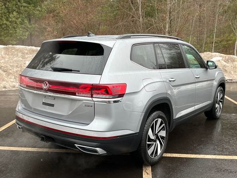 Used 2025 Volkswagen Atlas SE image 5