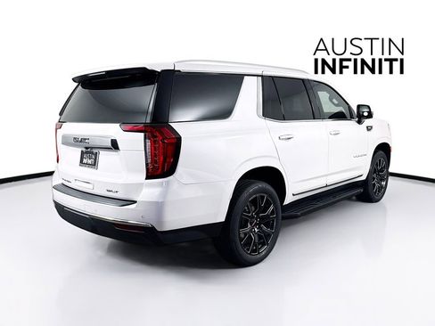 Used 2023 GMC Yukon SLT w/ SLT Premium Package image 7