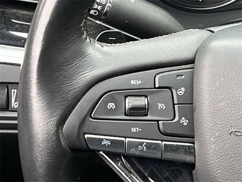 Used 2023 Cadillac XT6 Premium Luxury w/ Technology Package image 14