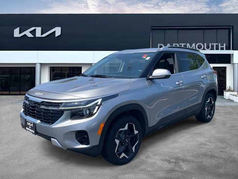 Used 2024 Kia Seltos EX AWD/4WD image 1