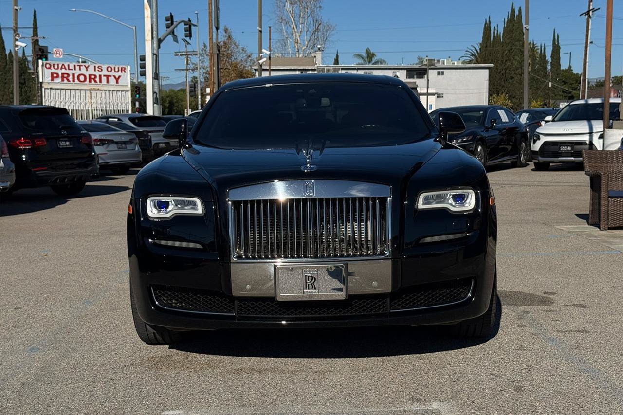 Used 2016 Rolls-Royce Ghost RWD image 2