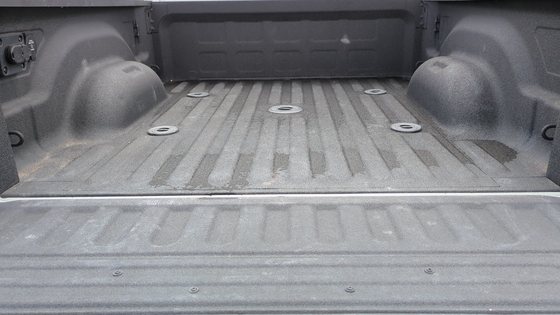 Used 2025 RAM 2500 Laramie AWD/4WD image 29