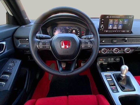 Used 2025 Honda Civic Type R image 6