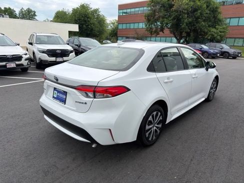 Used 2022 Toyota Corolla LE FWD image 9