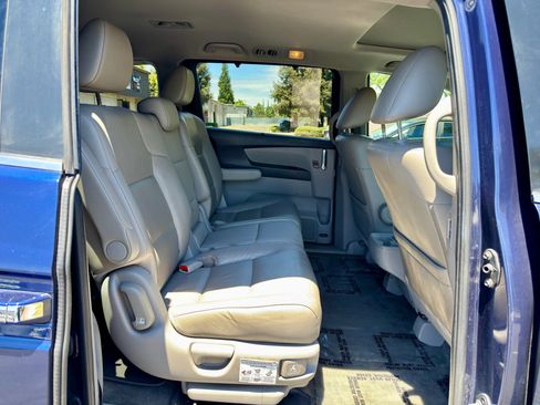 Used 2015 Honda Odyssey EX-L image 14