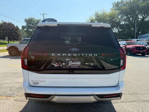Used 2025 Ford Expedition Platinum AWD/4WD image 6
