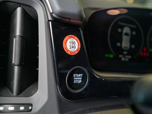 New 2025 Porsche Cayenne image 23