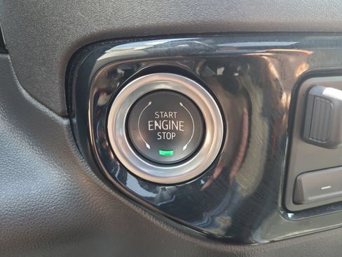 Used 2024 GMC Sierra 1500 SLT w/ SLT Premium Plus Package AWD/4WD image 29