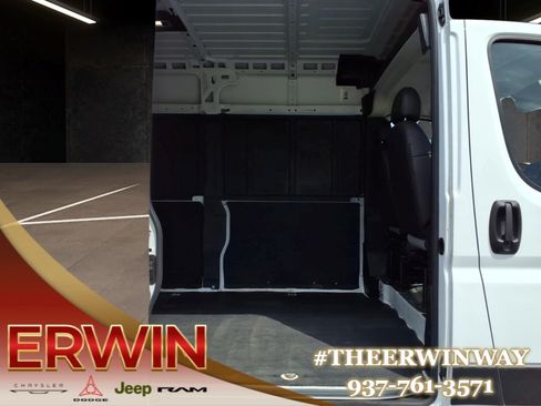 Used 2025 RAM ProMaster 2500 w/ Convenience Group FWD image 24