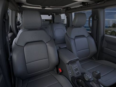 New 2026 Ford Bronco Badlands w/ Sasquatch Package AWD/4WD image 10