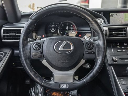 Used 2016 Lexus IS 200t RWD image 9
