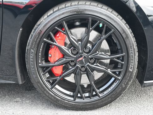 Used 2023 Chevrolet Corvette Stingray Premium Conv w/ Z51 Performance Package image 17