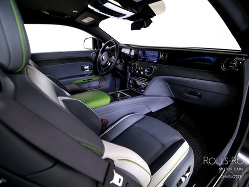 Used 2024 Rolls-Royce Spectre w/ Spectre Launch Package image 24