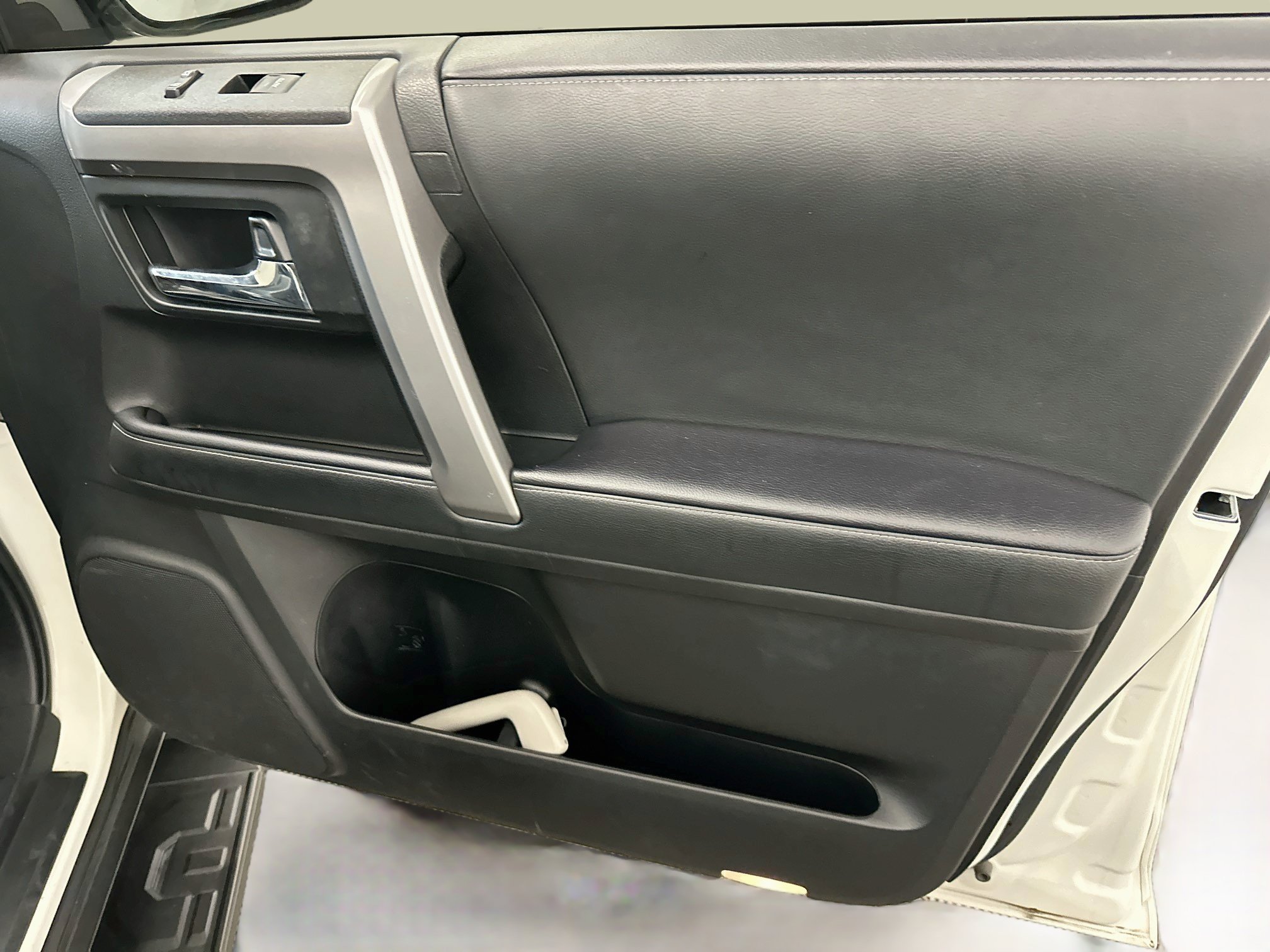 Used 2021 Toyota 4Runner SR5 Premium AWD/4WD image 33