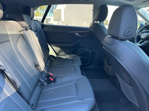 Used 2023 Audi Q8 Prestige image 29