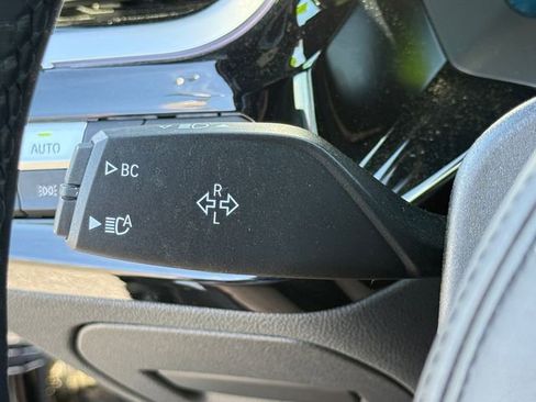 Used 2025 BMW Z4 sDrive30i RWD image 16