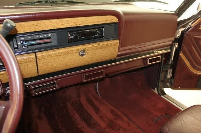 Used 1989 Jeep Grand Wagoneer AWD/4WD image 78