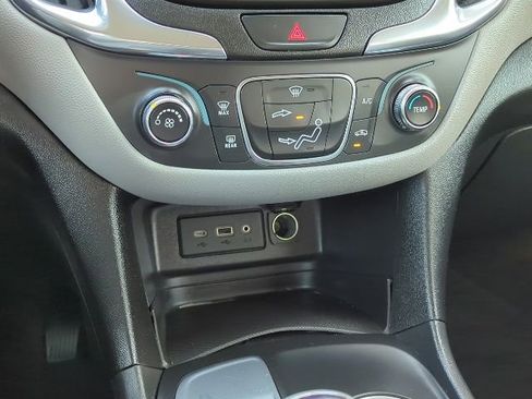 Certified 2021 Chevrolet Equinox LS w/ LS Convenience Package image 8