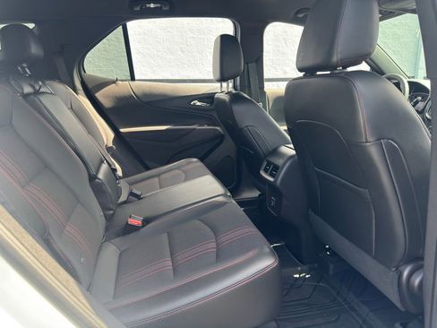 Used 2023 Chevrolet Equinox RS w/ LPO, Floor Liner Package FWD image 31