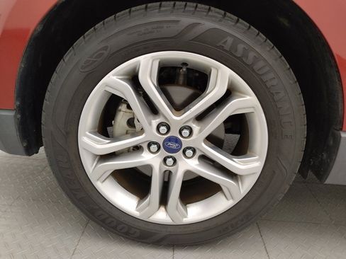 Used 2018 Ford Edge Titanium w/ Technology Package FWD image 31