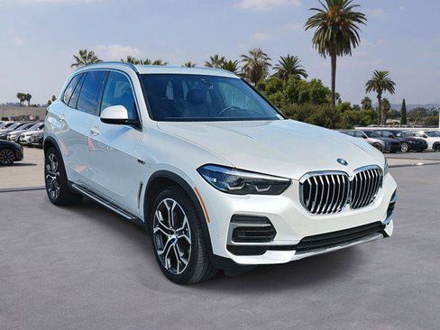 Certified 2023 BMW X5 xDrive45e w/ Parking Assistance Package image 3