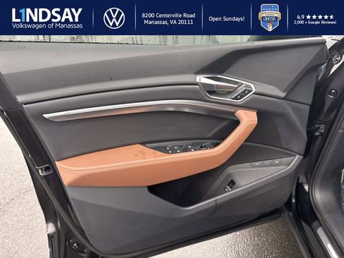 Used 2022 Audi e-tron Premium image 8