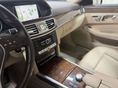 Used 2014 Mercedes-Benz E 350 E 350 Sedan 4D image 24