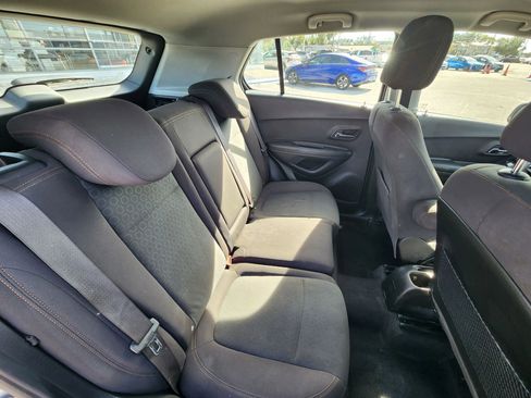 Used 2017 Chevrolet Trax LS image 12