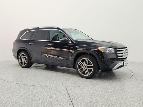 Certified 2026 Mercedes-Benz GLS 450 4MATIC image 3