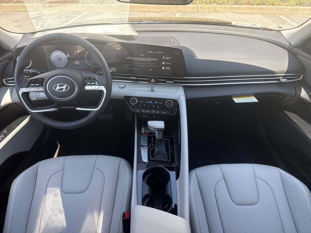 New 2026 Hyundai Elantra Limited FWD image 12