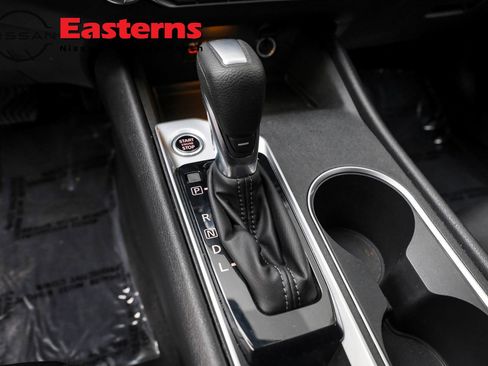 Used 2022 Nissan Altima 2.5 SV image 16