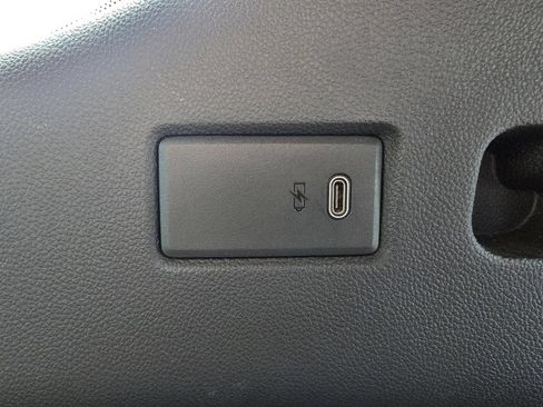 Certified 2025 Chevrolet Tahoe Z71 AWD/4WD image 18