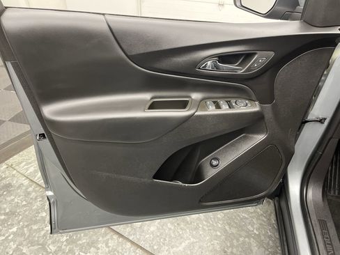 Certified 2023 Chevrolet Equinox LT w/ Driver Convenience Package image 7