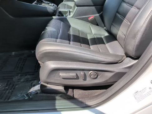Used 2024 Honda CR-V EX-L image 19