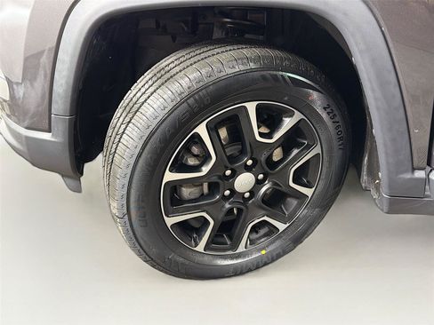 Used 2022 Jeep Compass Latitude w/ Convenience Group AWD/4WD image 37