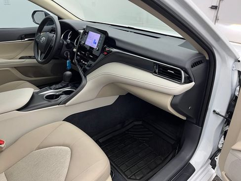 Used 2023 Toyota Camry LE FWD image 30