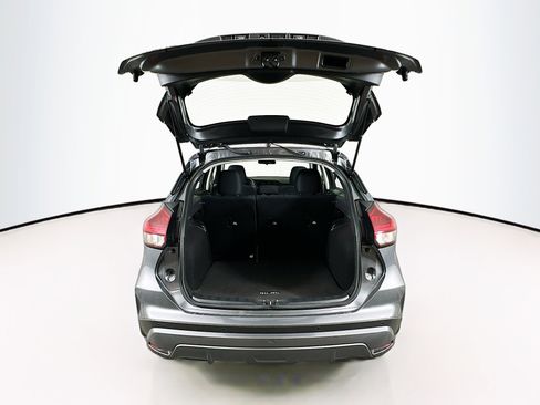 Used 2023 Nissan Kicks SV image 26