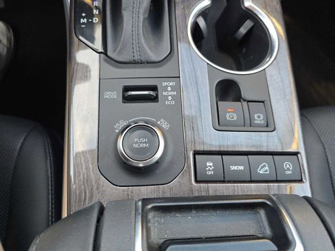 Certified 2021 Toyota Highlander Platinum image 33