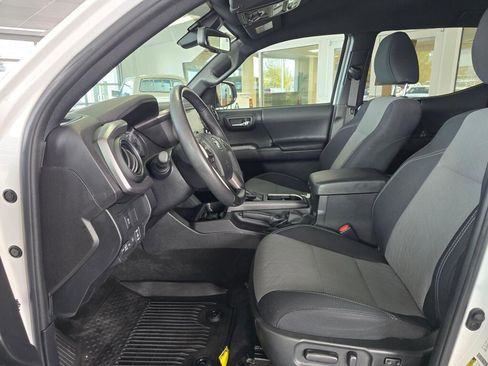 Used 2023 Toyota Tacoma TRD Off-Road image 20