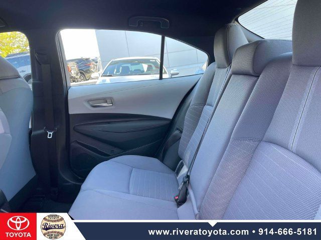 Used 2023 Toyota Corolla SE w/ Carpet Mat Package (TMS) FWD image 13