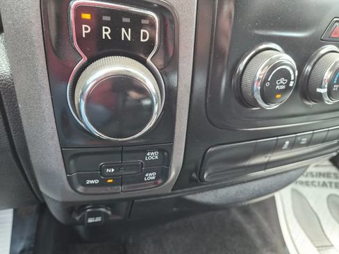 Used 2017 RAM 1500 Express w/ Black Ram 1500 Express Group AWD/4WD image 19